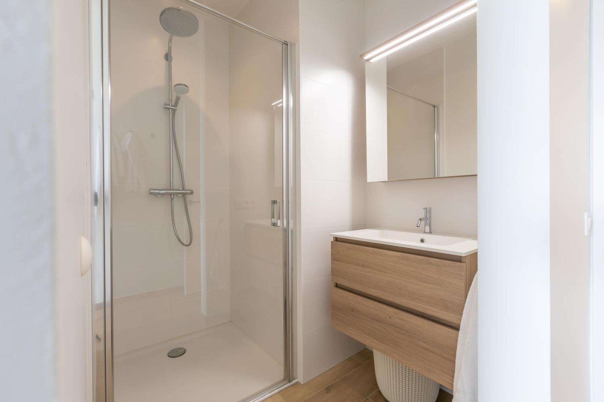 Ensor Tower Ii - Seagarden Apartamento *